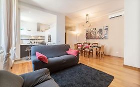 Colosseum Roomy Apartment